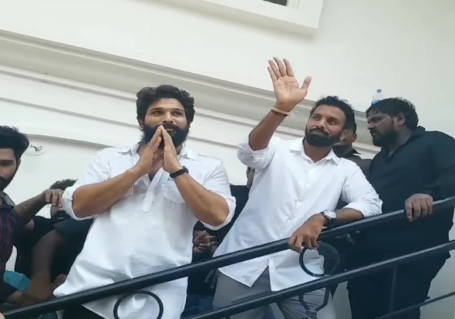 సినీనటుడు అల్లు అర్జున్‌ పై పోలీసు కేసు