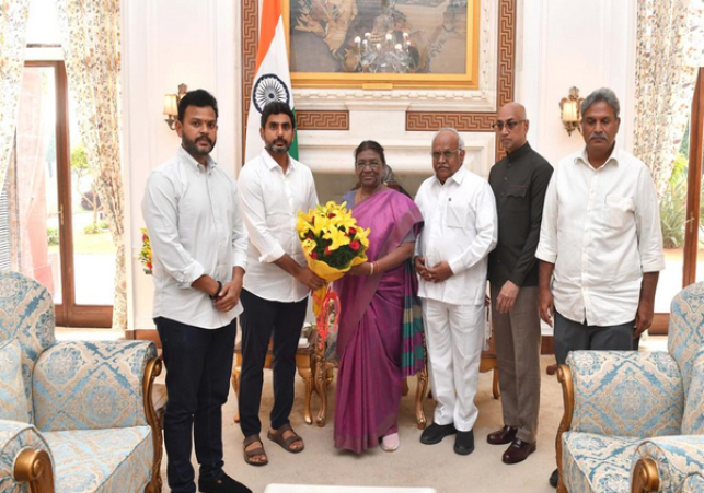 రాష్ట్రపతి ద్రౌపది ముర్ముతో నారా లోకేశ్‌ భేటీ