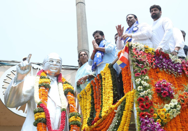 అంబేడ్కర్‌ జయంతి సందర్బంగా నివాళులర్పించిన సీఎం రేవంత్