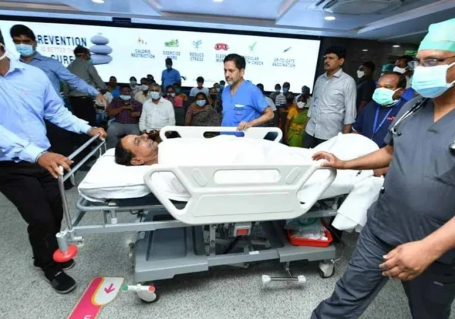 మాజీ ముఖ్యమంత్రి కేసీఆర్‌ కు గాయం.. 