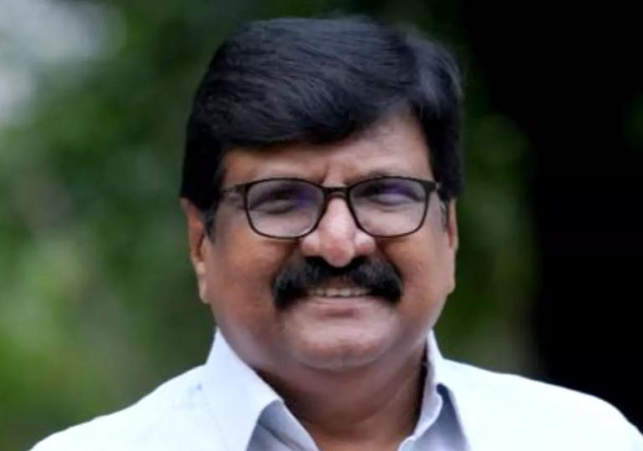 వరంగల్‌ ఎంపీ అభ్యర్థిని ప్రకటించిన బీఆర్ఎస్