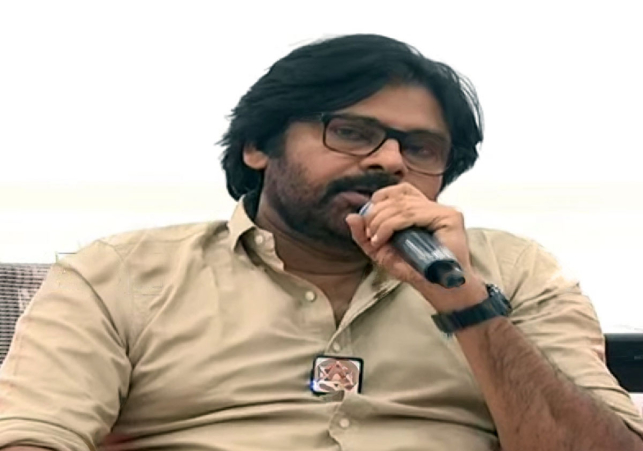 వచ్చే ఎన్నికల్లో బీజేపీ,టీడీపీ,జనసేన కలిసి పోటీ చేయాలి - పవన్ కళ్యాణ్