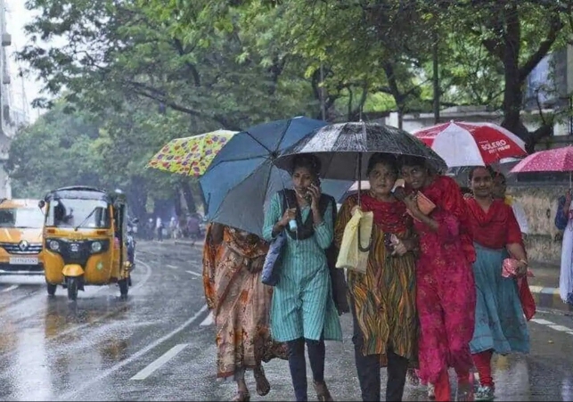 మరో 24 గంటల్లో ఏపీ, తెలంగాణలో భారీ వర్షాలు