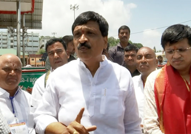 బీఆర్ఎస్ కు మైనంపల్లి హన్మంతరావు రాజీనామా