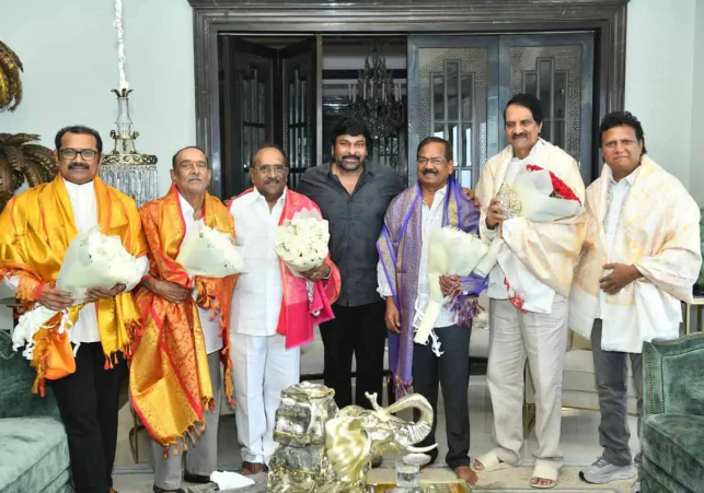 ఇంద్ర నిర్మాత అశ్వనీదత్‌కు చిరంజీవి విలువైన బహుమతి